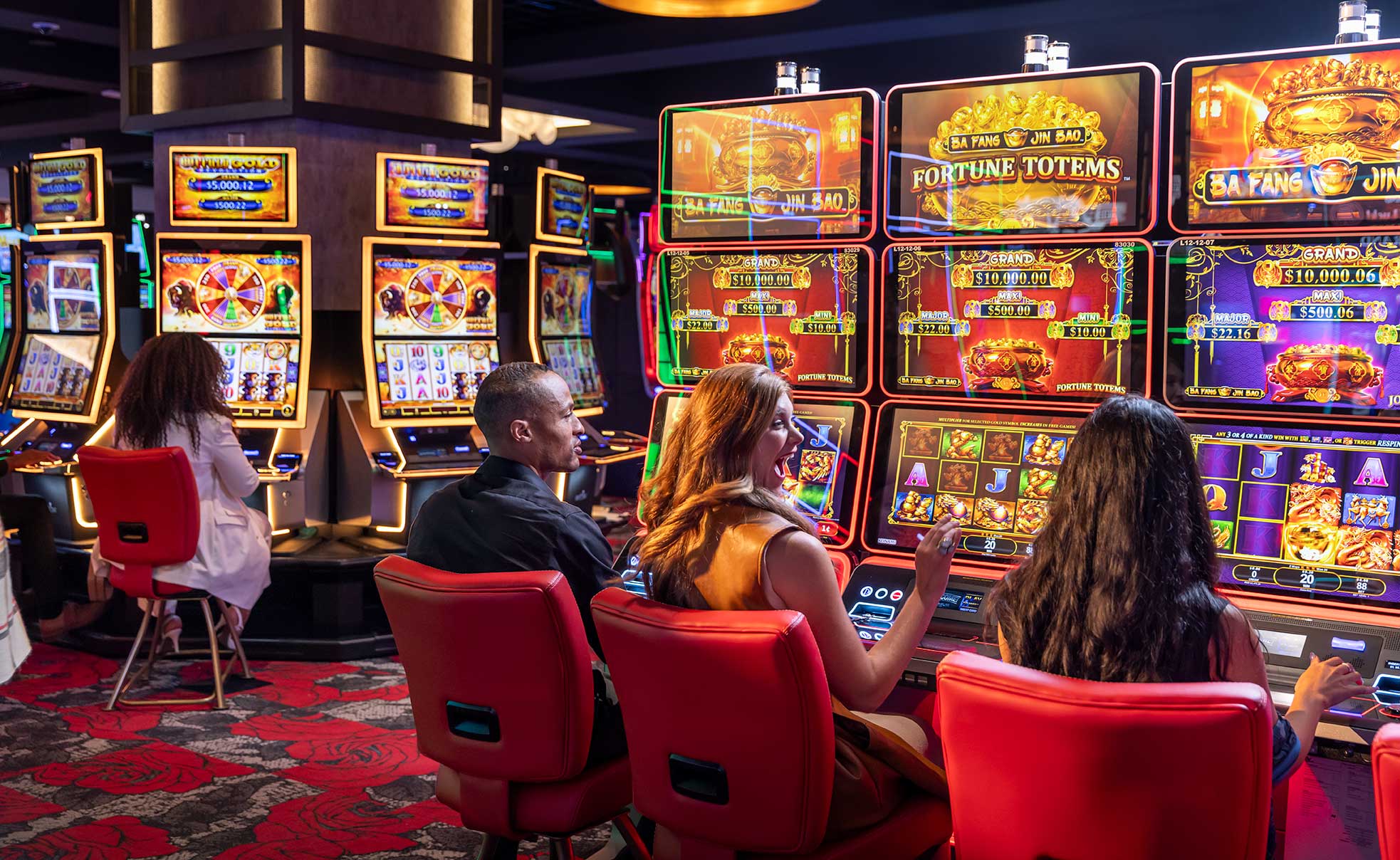 博彩平台豪华赌场大厅展示